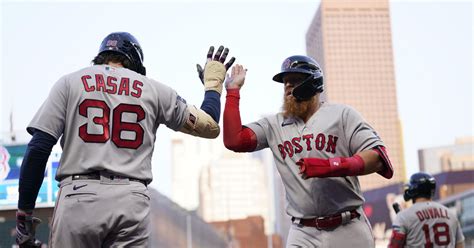Arroyo has five hits, four RBIs as Red Sox beat Twins 10-4 for sixth straight win